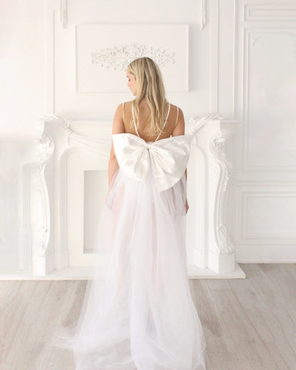 THALIA BRIDAL BOW & TULLE