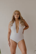 Load image into Gallery viewer, CHLOE
