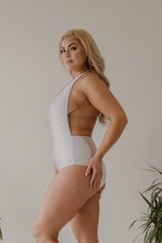 Load image into Gallery viewer, CHLOE
