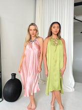 Load image into Gallery viewer, Pink Martini
