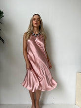 Load image into Gallery viewer, Pink Martini
